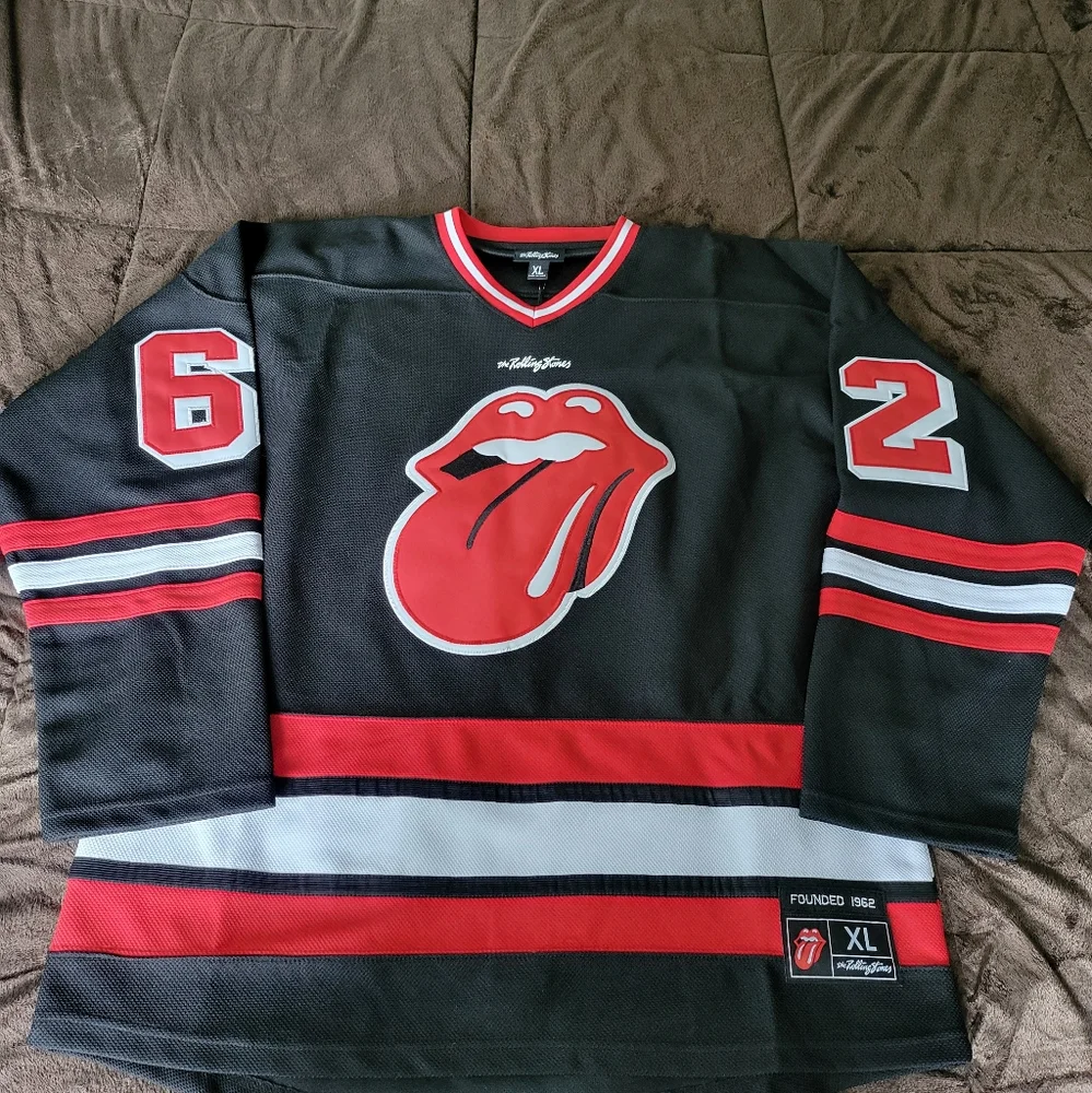 Brand New Men's Rolling Stones Hockey Jersey(Never Worn) - Picture 2 of 13